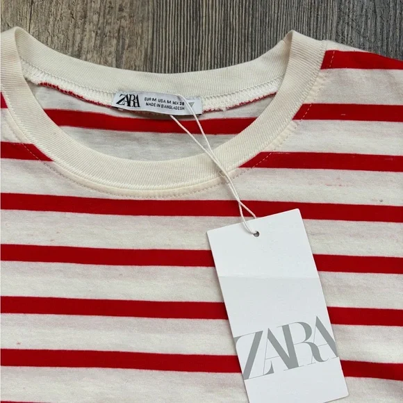 🔸Zara Bold Red and Cream Striped Top - Picture 2 of 2